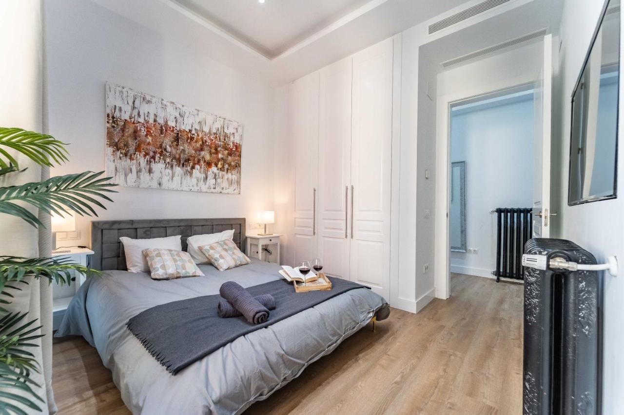 Exclusive Luxury Apartment In Central Madrid Exterior foto